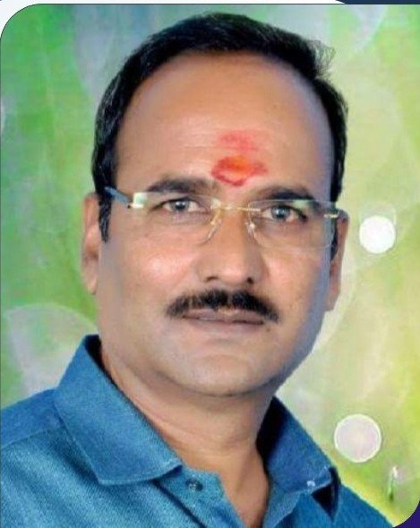 मा. श्री. रामचंद्र तिरुके
